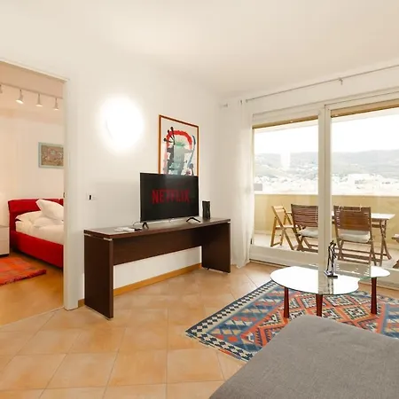Free Parking & View Capitolina Apartment Trieste