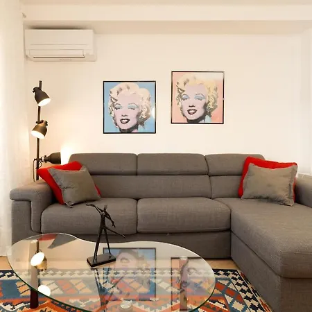 Free Parking & View Capitolina *