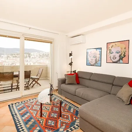 Free Parking & View Capitolina Trieste