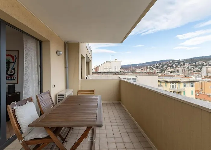 Free Parking & View Capitolina * Trieste