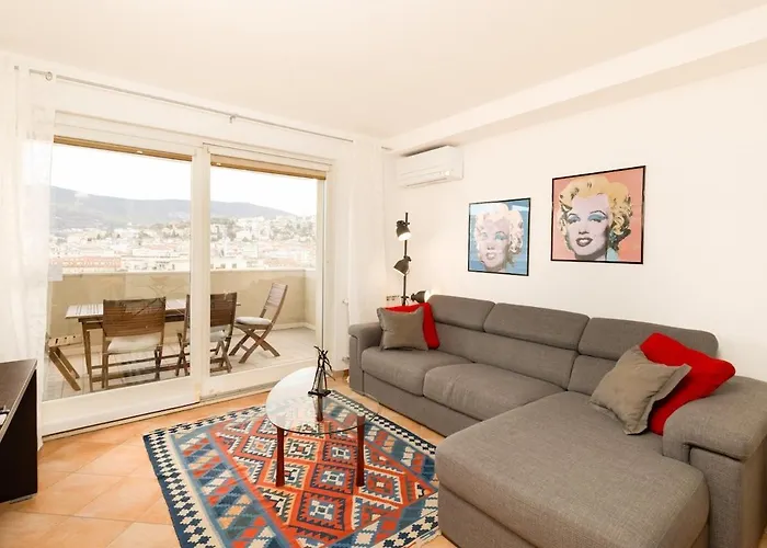 Free Parking & View Capitolina Τεργέστη